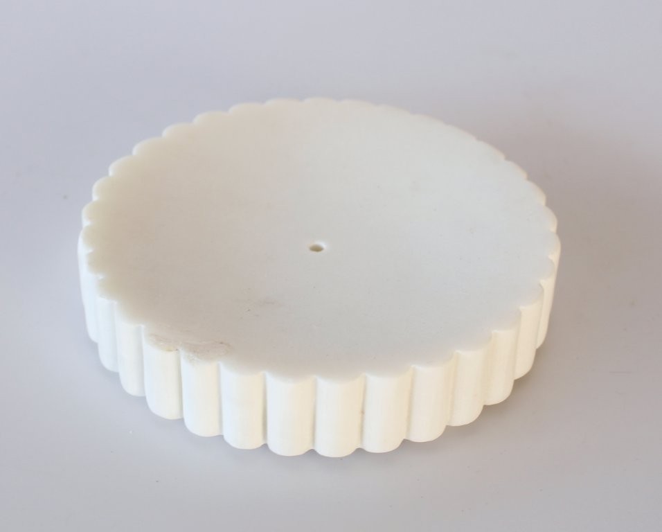 Round White Scallop Soap Dish